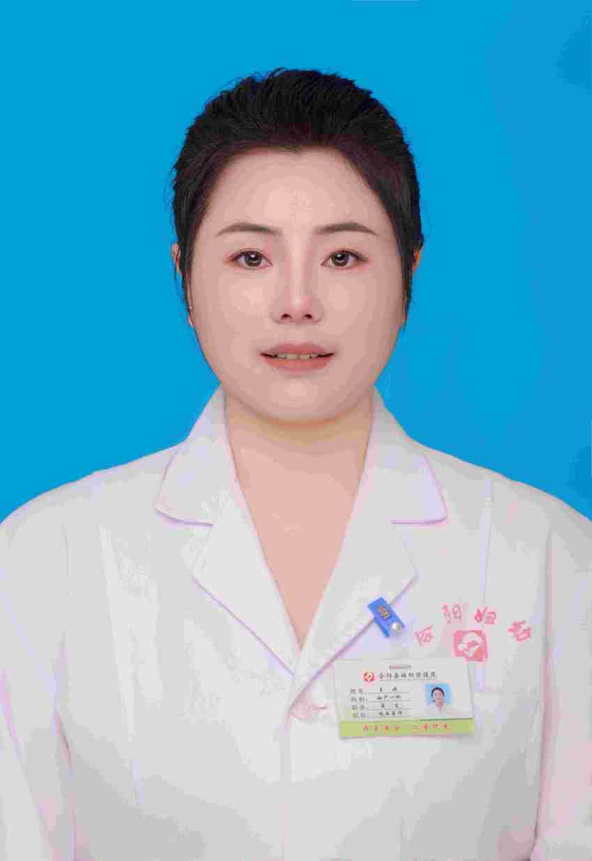 王婧(1)(1).jpg